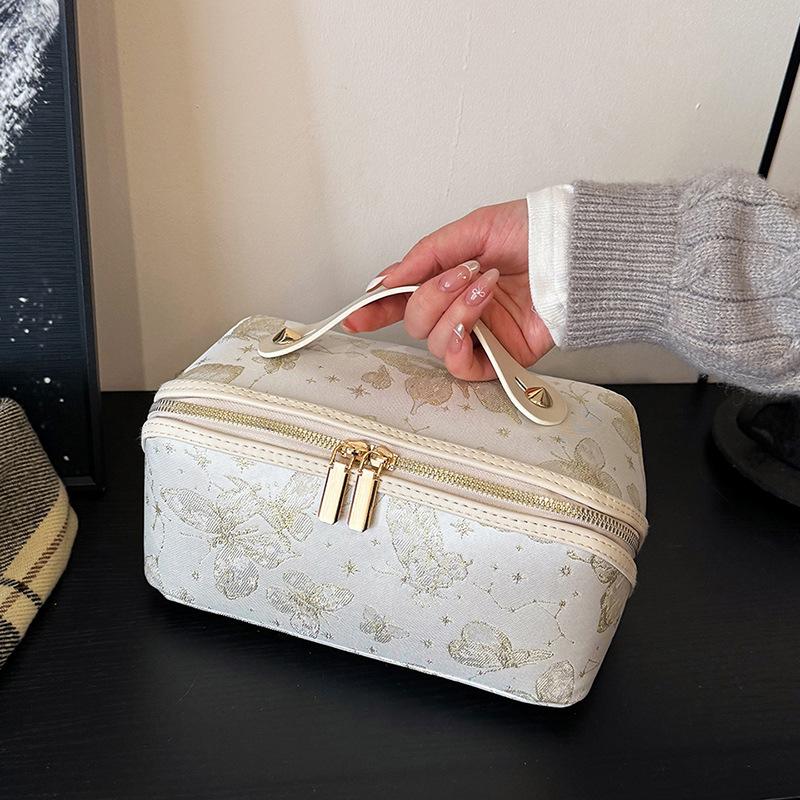Elegant Vintage Embroidered Makeup Bag Large Capacity Portable and Perfect for Storing Cosmetics and Toiletries Ideal for Travel