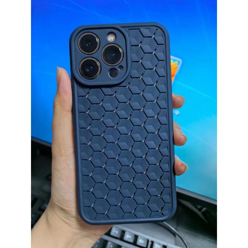 Honeycomb Hole Apple 15/14/13 Pro Max Phone Case 12 Soft and 11 Fine Hole Breathable Protective Case