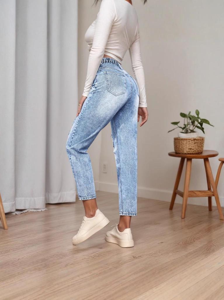 Euro-American Women's Slim-Fit Ripped Jeans, Casual Tapered Mom Jeans