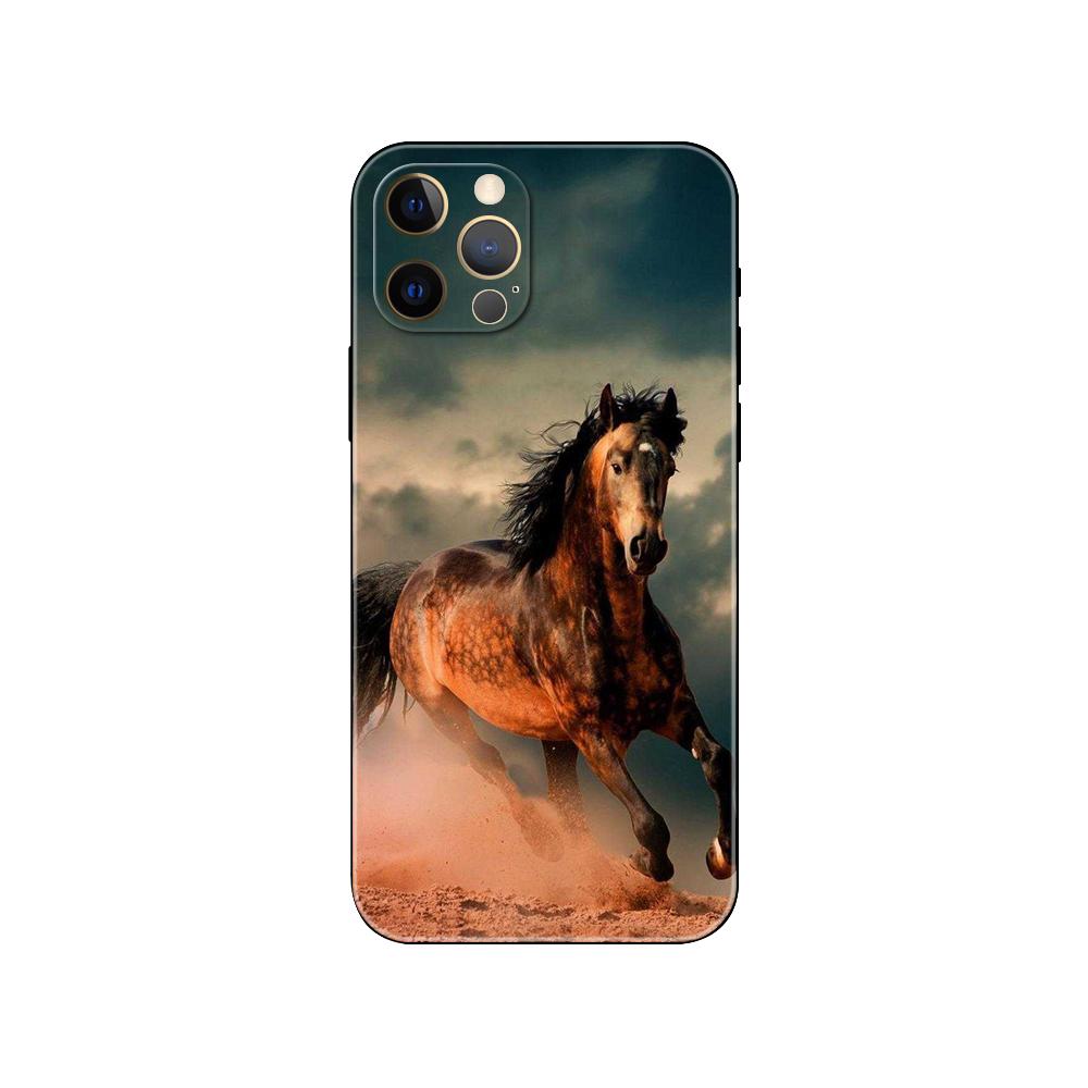 Running a Horse In an Animal Pouch Phone Case for Iphone Se 6 6s 7 8 Plus X 10 XR XS 11 12 13 Mini Pro MAX Black Tpu Back Cover