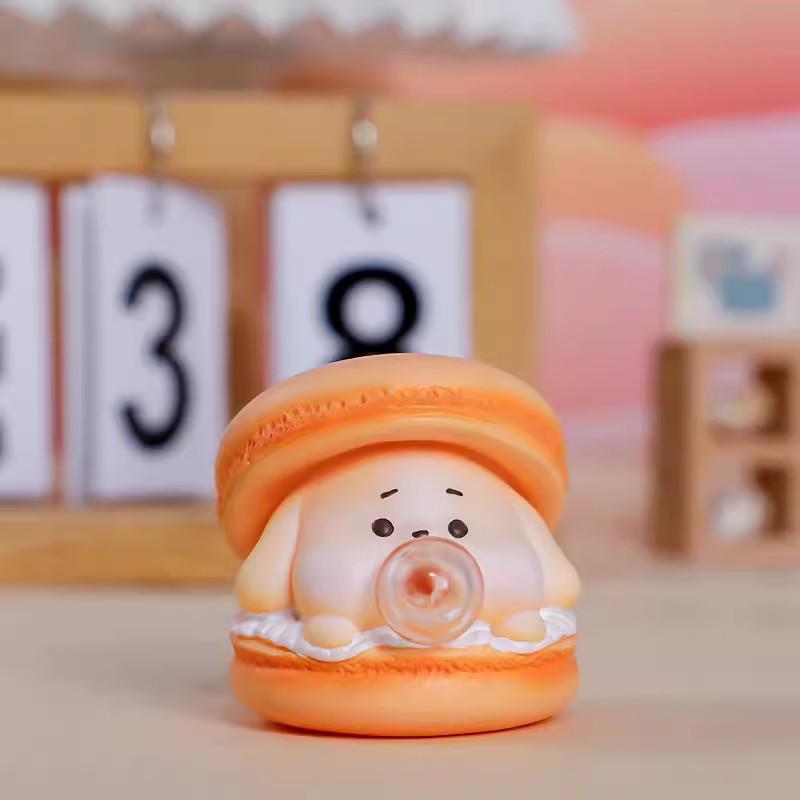 Macaron Squeeze Toy - Cute Cartoon Desktop Ornament & Bubble Gift for Children 