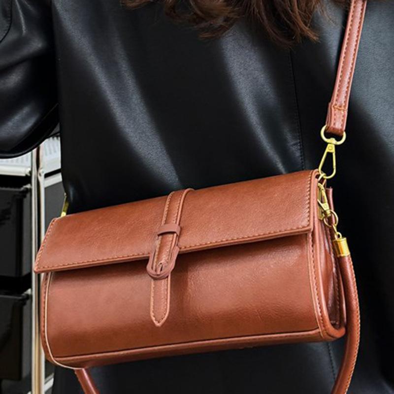 Autumn Foreign Style Small Bag Women's 2025 New Korean Version Casual Retro Shoulder Messenger Bag Trendy Fashion Small Square Bag
