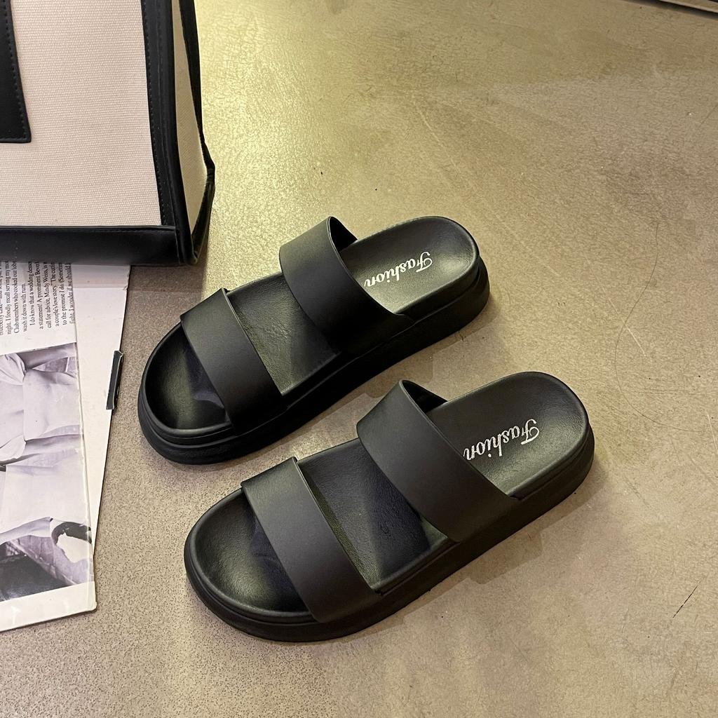 Summer New Slippers Women's 2025 Korean Version Casual Double Belt Platform One-Flip Fashion Simple Girls Beach Sandals