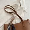 Large Bag Women's Large-capacity Bag, New Niche Shoulder Bag, College Student Class Commuting Tote Bag