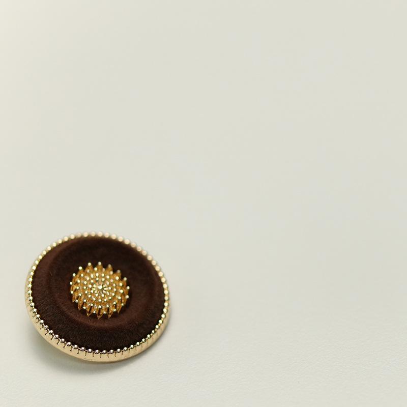 

Металлические пуговицы в стиле ретро Xiaoxiang, флокированная ткань, твидовый пиджак, декоративные пуговицы, двусторонние нейлоновые пуговицы для свитера 4 #[Flannel Coffee] * 24L = 15.0 MM