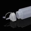 Salad Sauce Squeezed Bottle High Quality PE Plastic Plastic Pointed Seasoning Squeezed Desktop Seasoning Bottle Kitchen Supplies