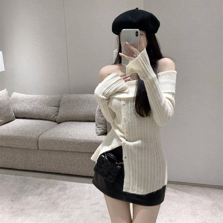 Gentle wind split apricot knitted sweater women's clothing autumn new Spice Girl niche shoulder sweater