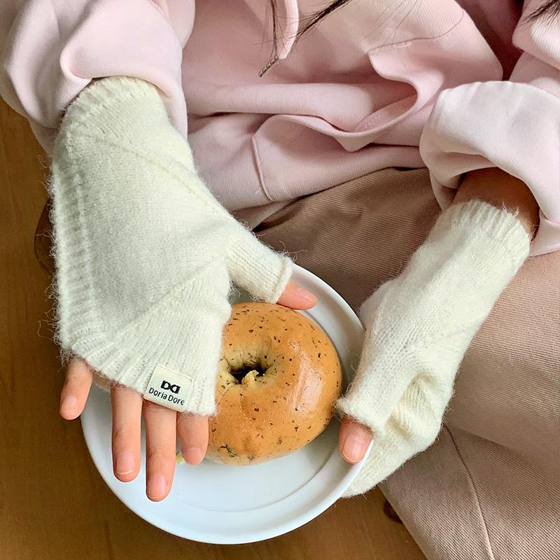 DX Winter Shell Half Knitted Gloves Female Cute Winter Dew Finger Half Finger Gloves Student Wool Warm Gloves Wholesale