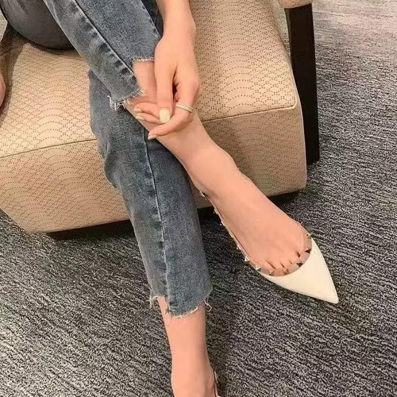 High-quality Women's Summer High Heels Fashion Retro Rivet Pointed Patent Leather Casual Comfortable Shallow Office Sandals