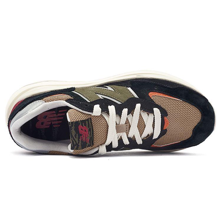 New Balance 57/40 Lunar New Year - Black Poppy Unisex Sneakers U5740CNB