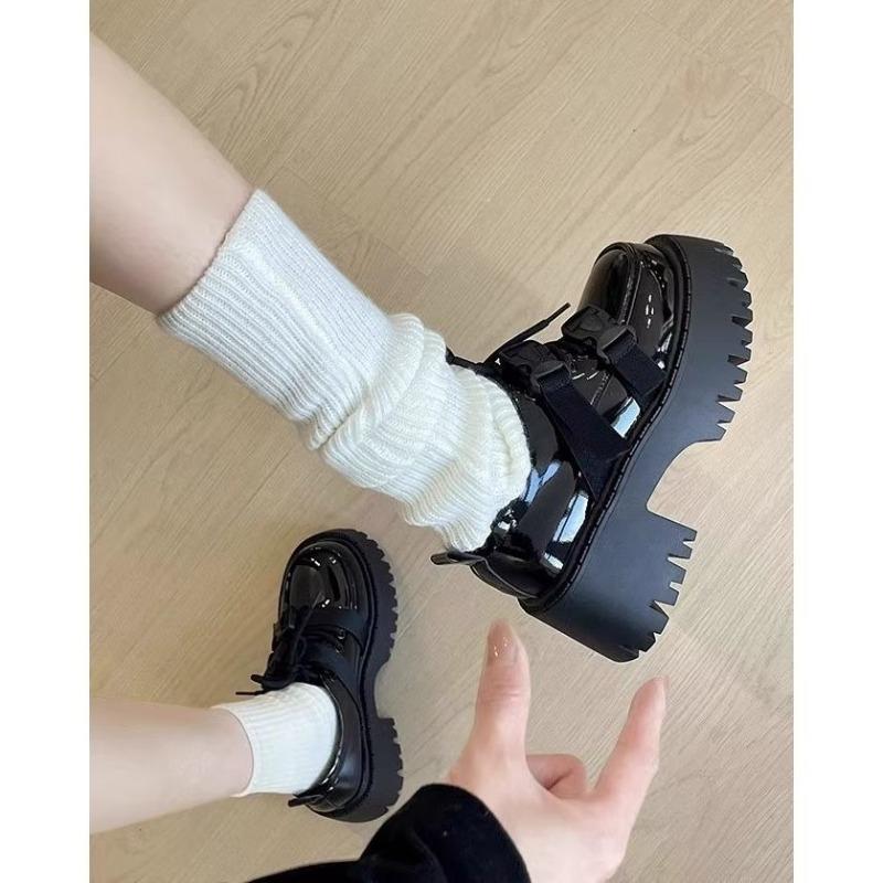 The little man is drunk! What a sweet and cool little leather shoe! Fried street platform locomotive short boots trendy single shoes