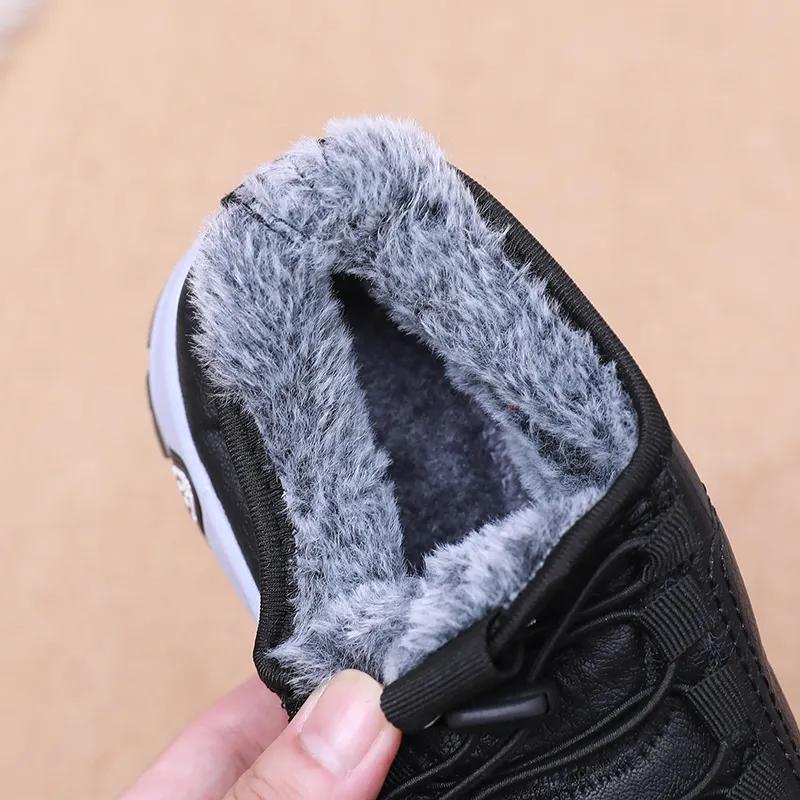 Winterverdickte Damen Peking Baumwollschuhe Lederoberfläche Wasserdicht Warm Fleecegefüttert Rutschfest Bequeme Stiefeletten