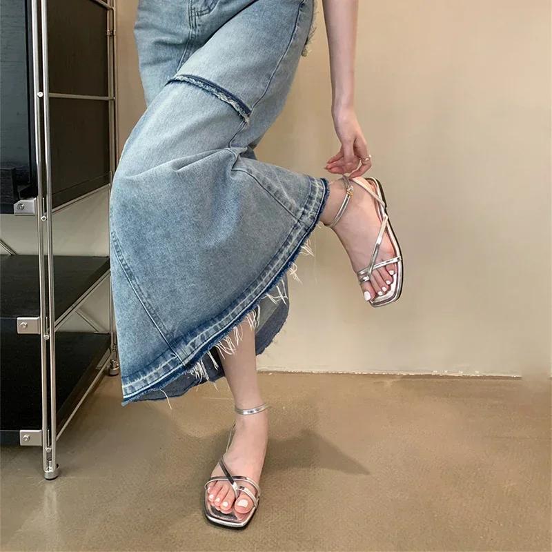 Fashion 2025 Summer Gladiator Women Sandals Fashion Elegant Narrow Band Clip Toe Shoes Ladies Comfort Flats Beach Sandalias