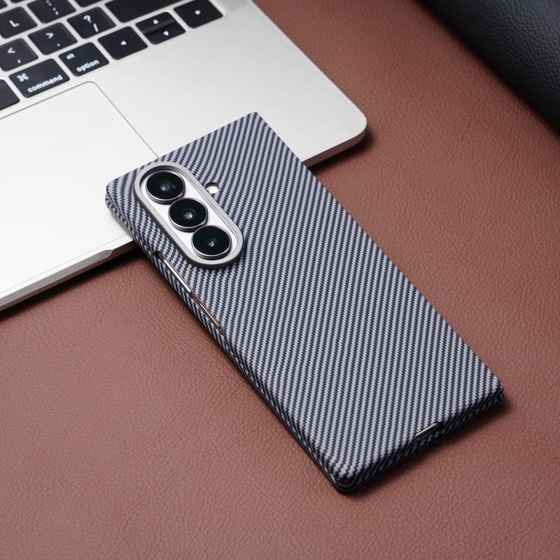 

For Samsung Galaxy Z Fold 7 6 5 Case Magnetic Carbon Fiber Pattern Folding Wireless Charging Slim Cover For Galaxy Z Fold7 Galaxy Z Fold7