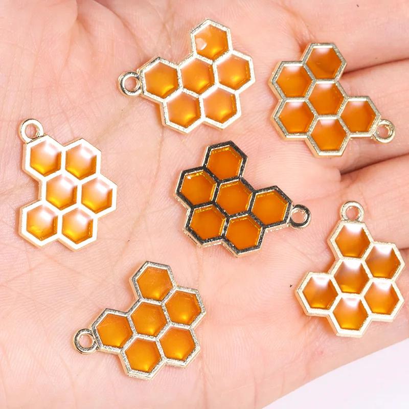 10Pcs 22*17mm Gold Colour Alloy Enamel Bee Pendant Oil Dripping Animal Charms for Jewelry Making DIY Necklace Earrings Accessory
