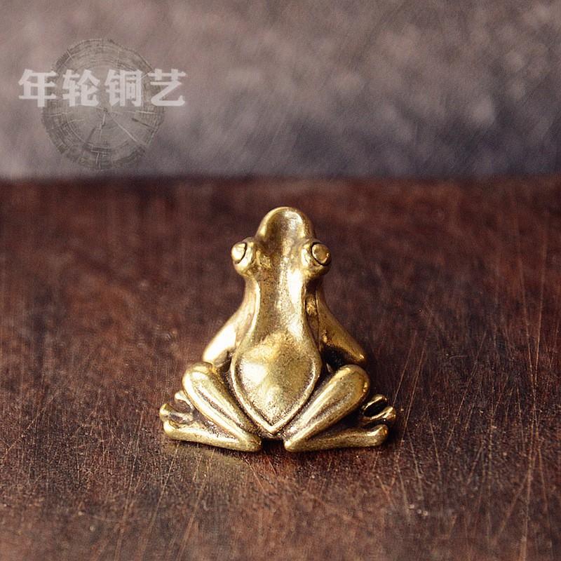 Mini Grenouille en Laiton Massif Ornement de Bureau Porte-clés Décoratif Figurine Animale Décoration de Maison