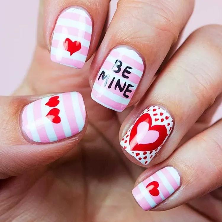 

European and American Valentine s Day short glossy square manicure, sweet and cute lines, love polka dot design, wearing armor Free jelly glue + rubbing strips