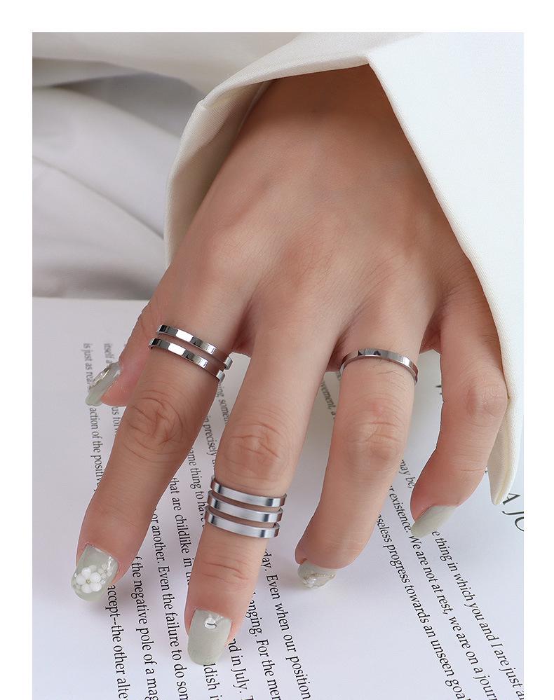 Oumeis Multi-Layer 18K Gold Titanium Steel Smooth Surface Couple Ring for Men & Women