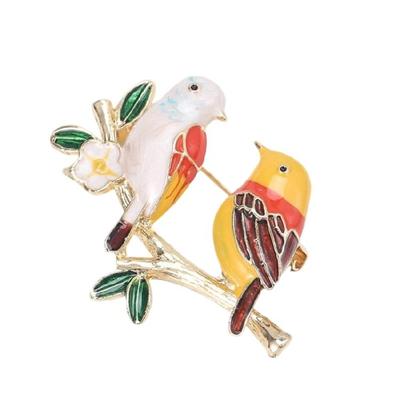 Stilvolle Emaille-Vogelbrosche Legierungskonstruktion Moderner Schmuck Kleidung Kleidernadel zur Outfit-Aufwertung Geschenk