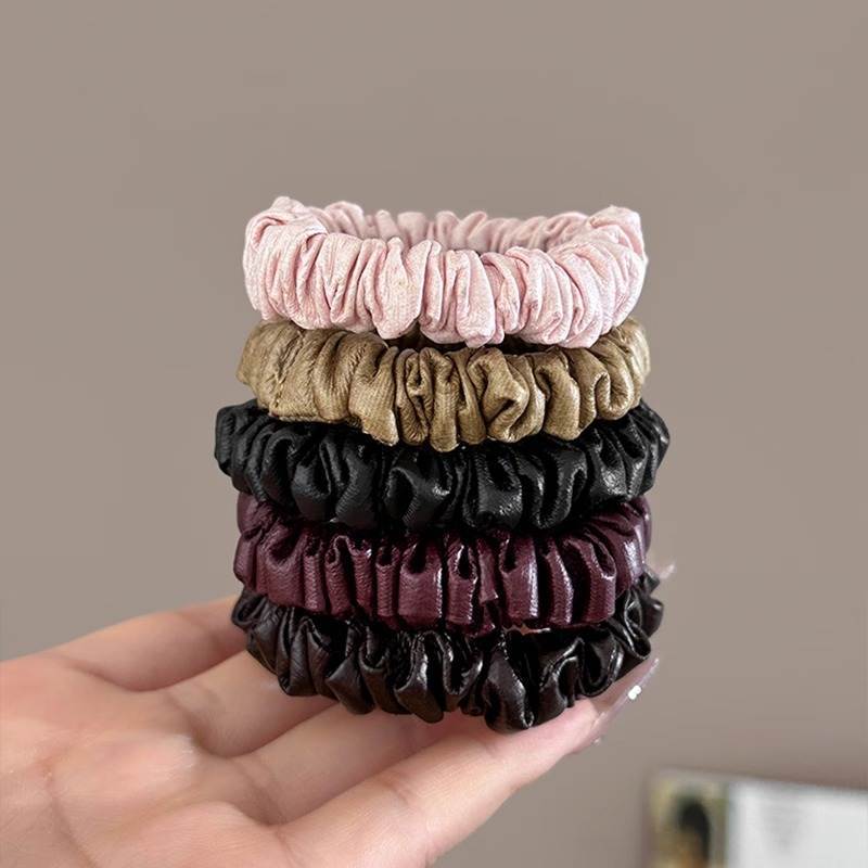 Minimalist leather small intestine headband with feminine temperament low ponytail tied hair rope bun head rubber band headband