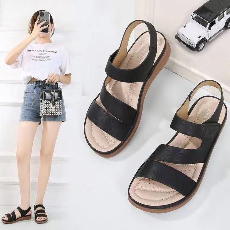 Middle-aged and Elderly Women's Sandals Are Light and Comfortable, Soft-soled Non-slip Shoes, Flat-soled Large-size Outer Wear