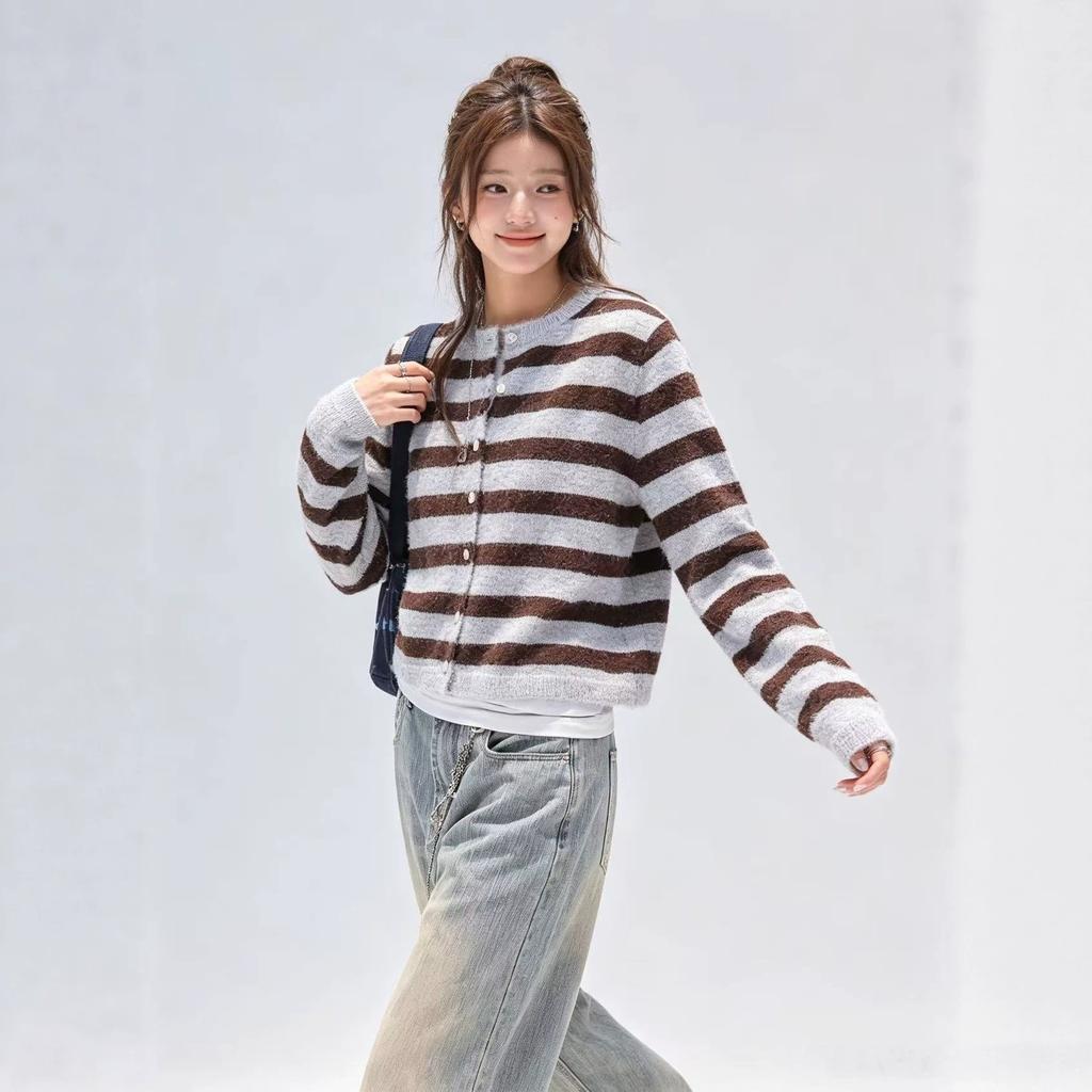 Striped sweater cardigan women's autumn 2026 new thin casual short long-sleeved knitted top jacket