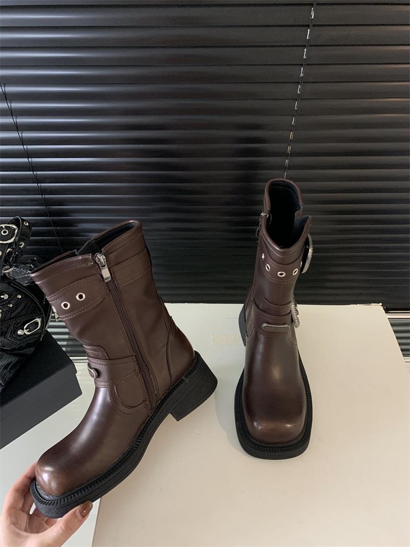 

Zhao Zhaoyi s same short boots for women 2025 new cowhide Maillard fashion high-heeled belt buckle knight short boots for women 40
