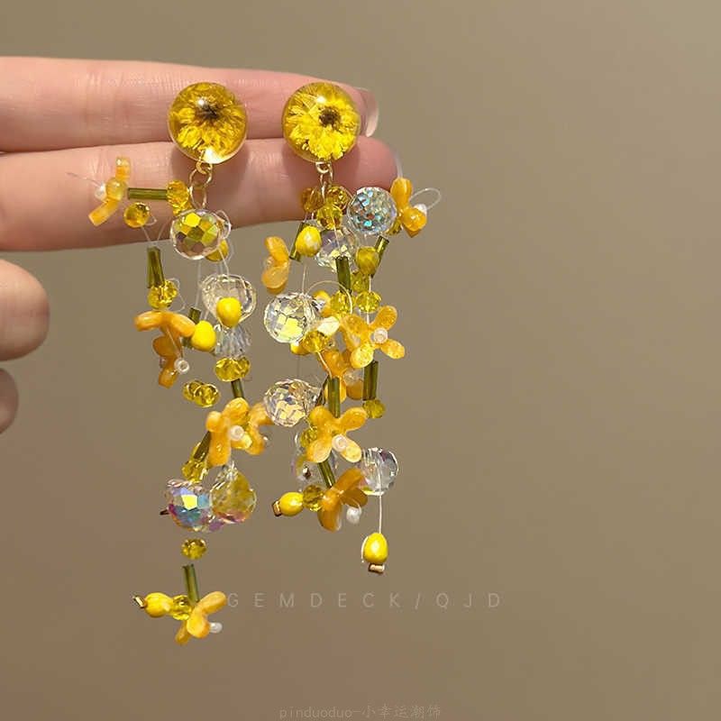 Super Fee Harz Kristall Quastenblumen Ohrstecker modische kleine frische und süße Ohrringe Nischenurlaubsstil Ohrringe