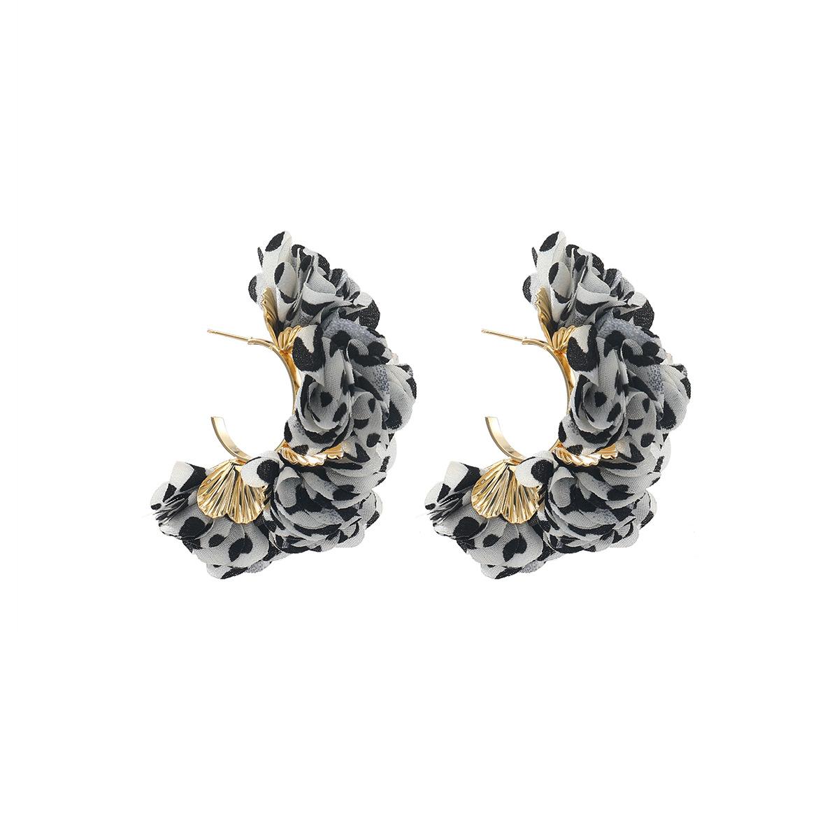 

2025 Pendant Earrings for Women Personality Faux Fur Multi-layered Earrings Summer Vacation Jewelry Earrings Accessories белый