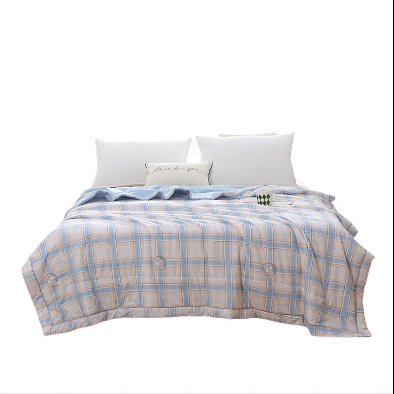 

Lightweight Summer Cooling Quilt