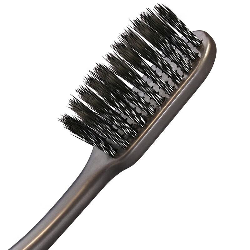 Colgate Slim Soft Charcoal Zahnbürste