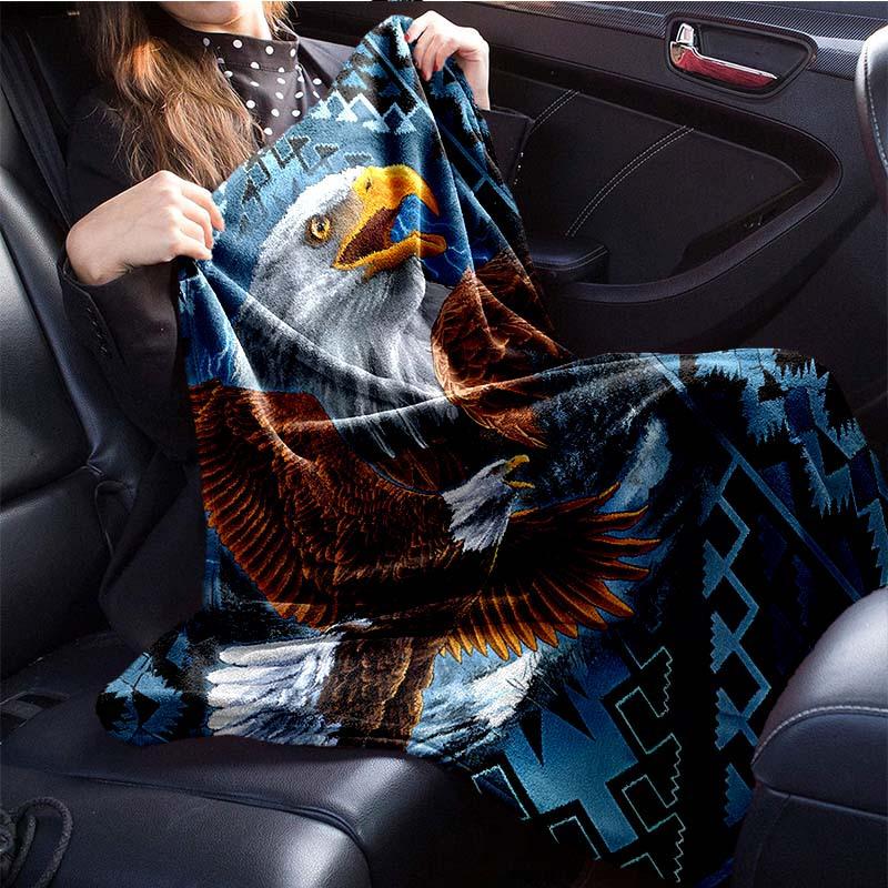Eagle Print Throw Blanket - High-Density Plush Polyester, All-Season for Bed, Travel - Non-Shedding Warm