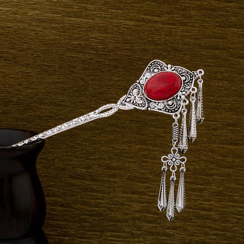 Retro Peacock Fringed Walking Hairpin, Miao Ethnic Style Butterfly Hairpin, Ancient Style Disc Hair Accessories For Women