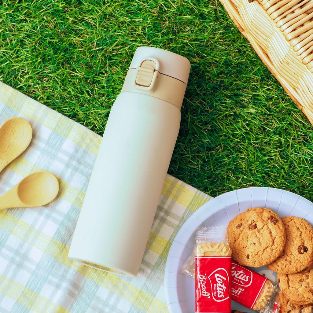 Atlas ARW-500IV Vacuum Insulated Water Bottle, 480ml Capacity, Ultra-Lightweight, One-Touch Design, Japan's Lightest, Ivory, for Hot Water and Cold