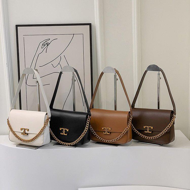 Korean Style Trendy Women's Single Shoulder Chain Crossbody Bag - Simple, Fashionable, Versatile, Solid Color Underarm Bag for Winter