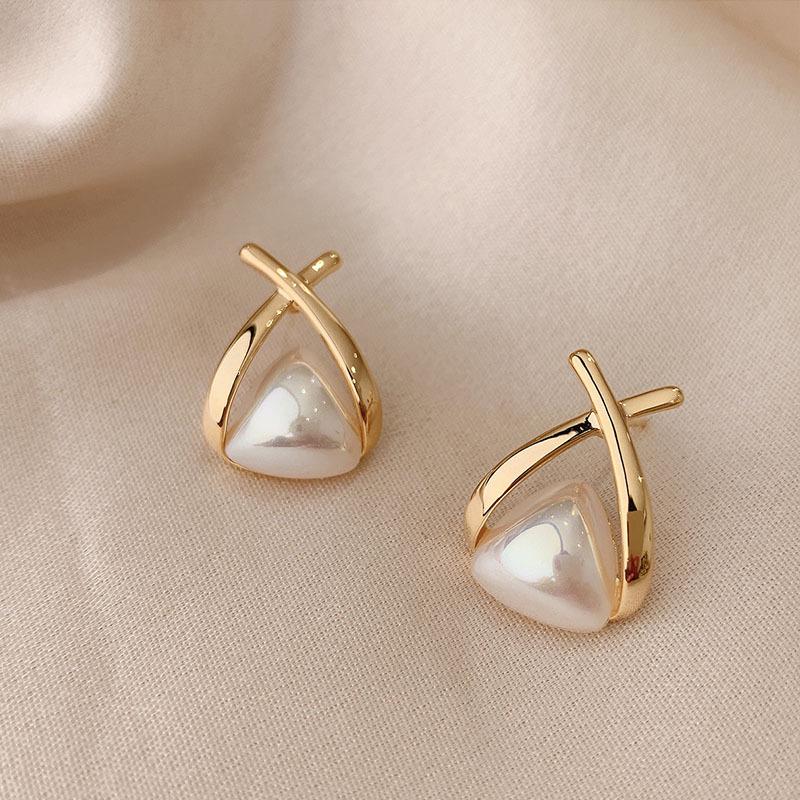 Korean High-End Court Style Pearl Earrings - Unique Niche Design for Women s Chic Temperament.