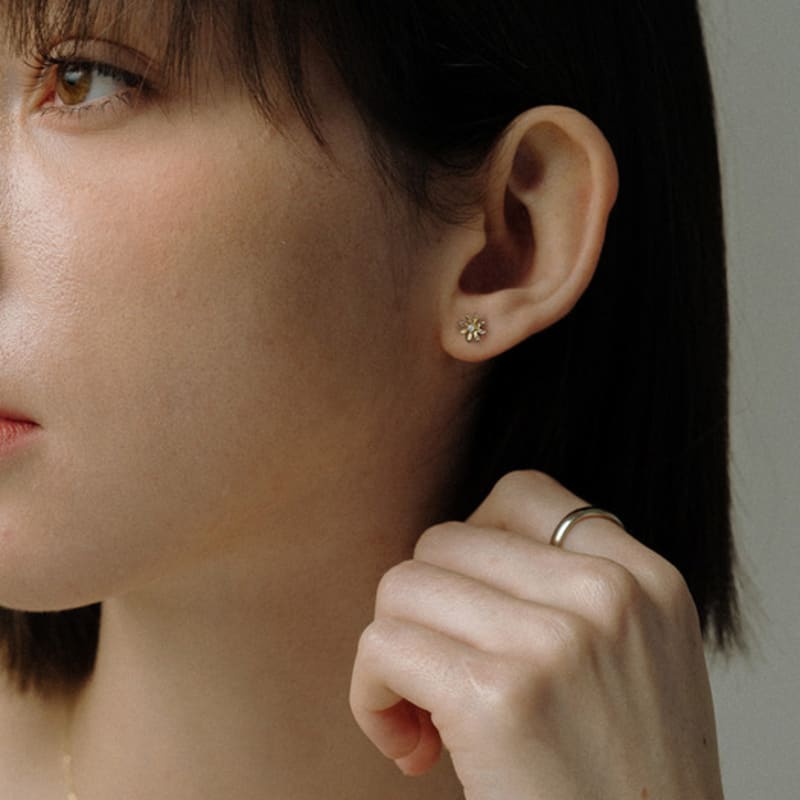 MARQUEMENT 14k Daisy Piercing