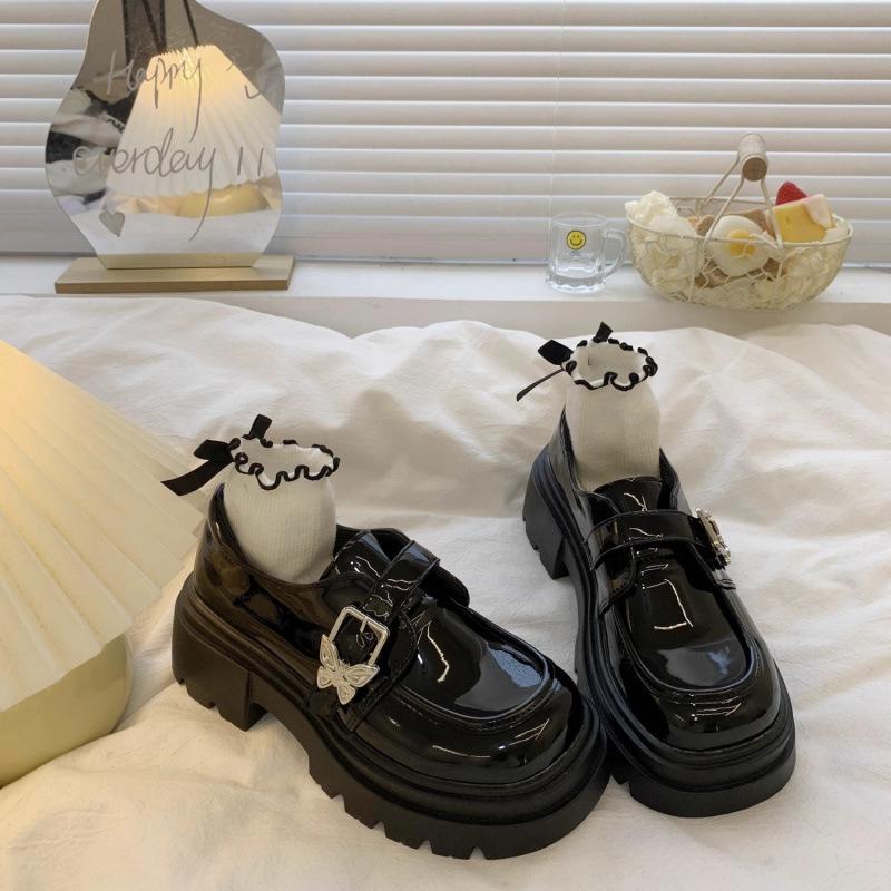 Schwarz Damen Lederschuhe mit dicker Sohle 2025 neu Frühling und Herbst Britischer Stil dicker Absatz erhöht runde Zehenpartie japanischer JK Loafer Einzelschuh