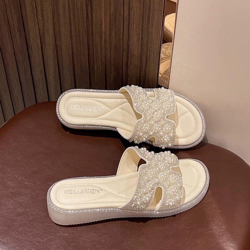 2025 New Thick-bottomed Pearl Slippers Outer Wear Female Summer Flat-bottomed Fashion with Skirt Fairy Beach One-word Sandals