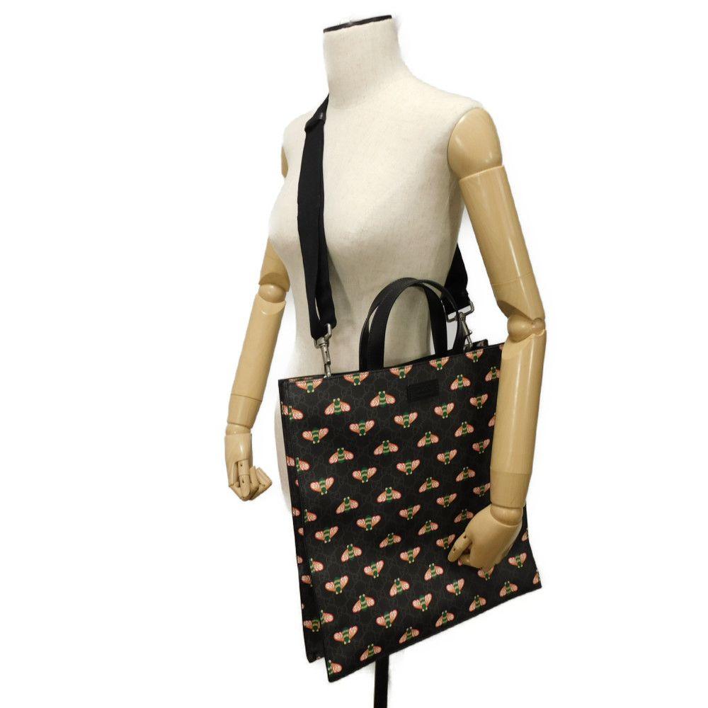Used GG Supreme Bee Tote Bag In Black with Logo Embossed Calfskin Bee All-Over Print (Size 681298, UIEBN 1058, 7924)