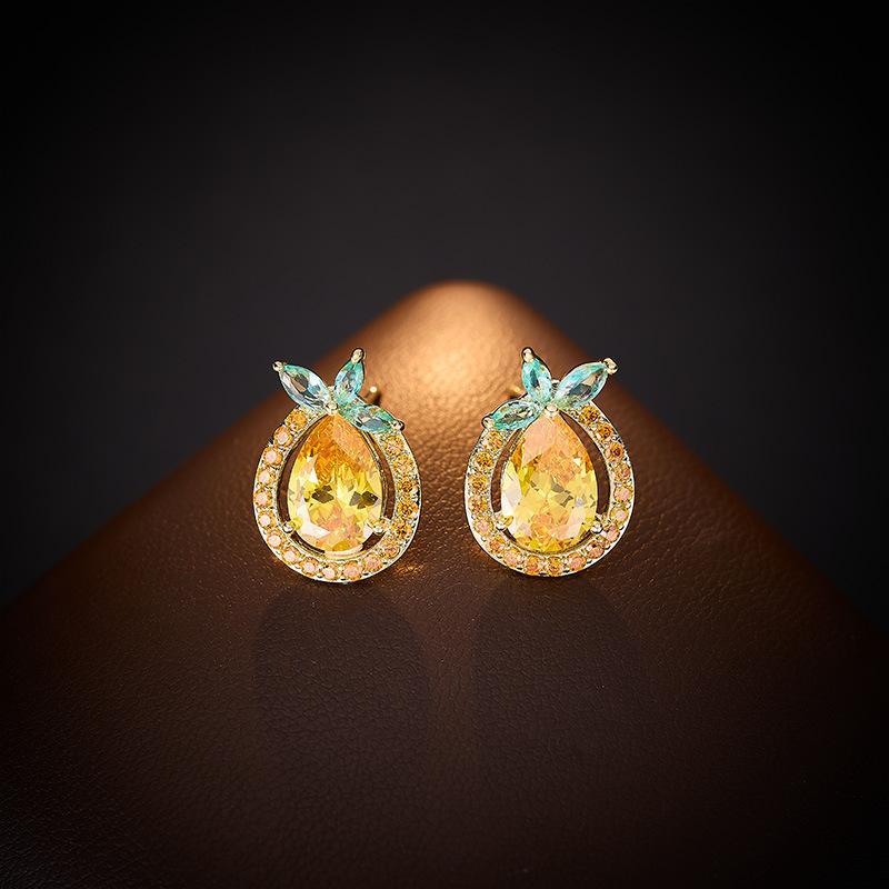 Women's Light Luxury Design Elegant Zircon Geometric Fruit Earrings Fashionable And Versatile Niche Design Earrings