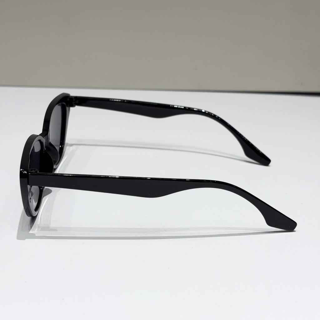 Retro Cat Eye Sunglasses Black UV Protection Sunglasses Fashion Y2K Eyewear Women Driving Party Streetwear Photo Props Shades