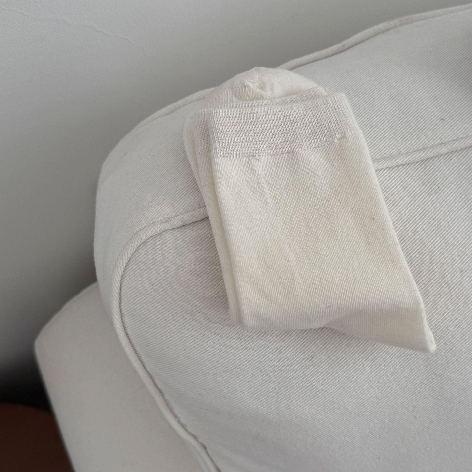 

Retro Red Socks Women Casual Fashion Solid Color Black White Gray Long Socks Autumn and Winter Knitted Cotton Middle Tube Socks EUR 35-39 белый