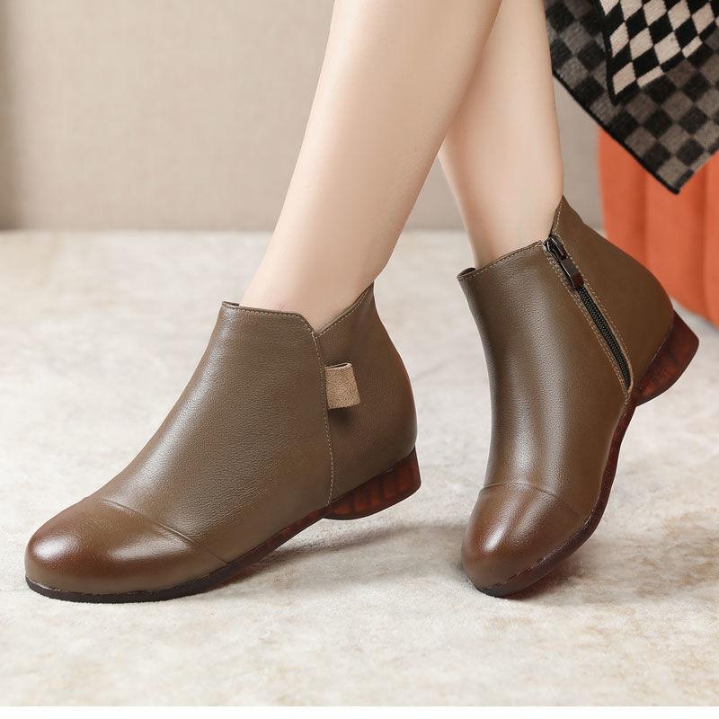 Soft leather super soft mother shoes spring and autumn soft sole comfortable short boots large size flat women's shoes middle-aged and elderly ro