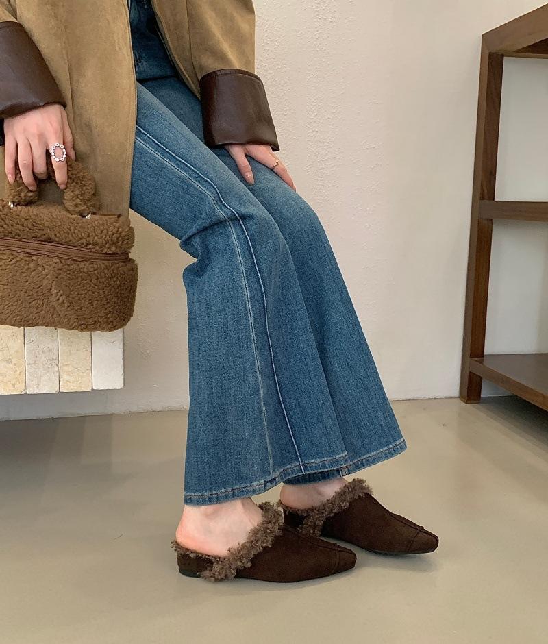 

2025 ретро бархатные теплые одинарные туфли женские осень и зима новая мода корейская версия черные универсальные и тонкие пушистые туфли хлопок 39 темно-коричневого