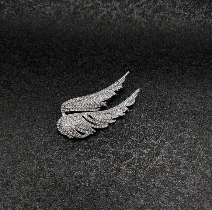 

Fashionable Exquisite Feather Brooch Retro Personalized Pin Gorgeous Jewelry Accessories Party Festival Gift Souvenir срібний