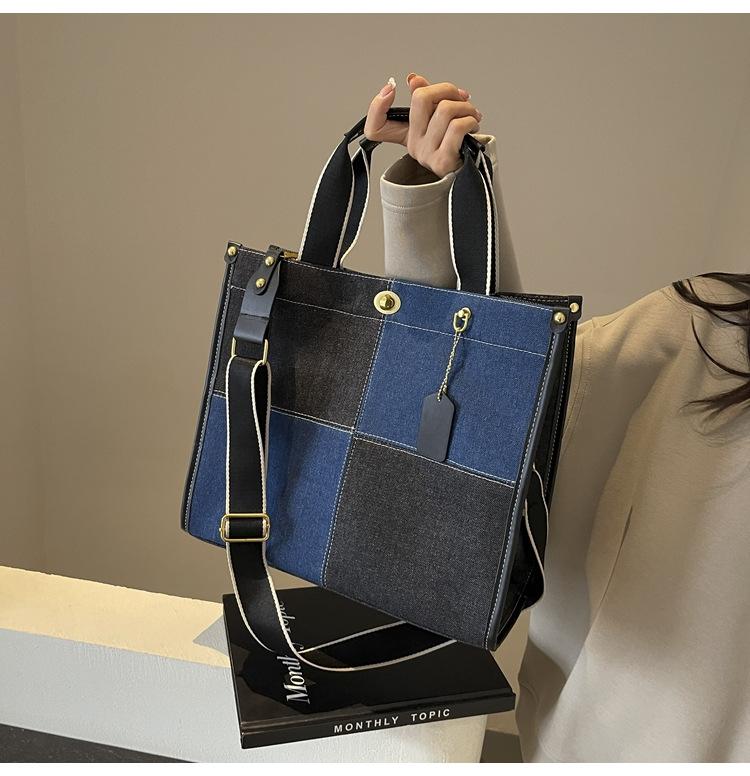 

Tote bag casual women s bag large capacity plus lining, creative shopping portable canvas bag, casual canvas bag trend 35*15*30 чёрный