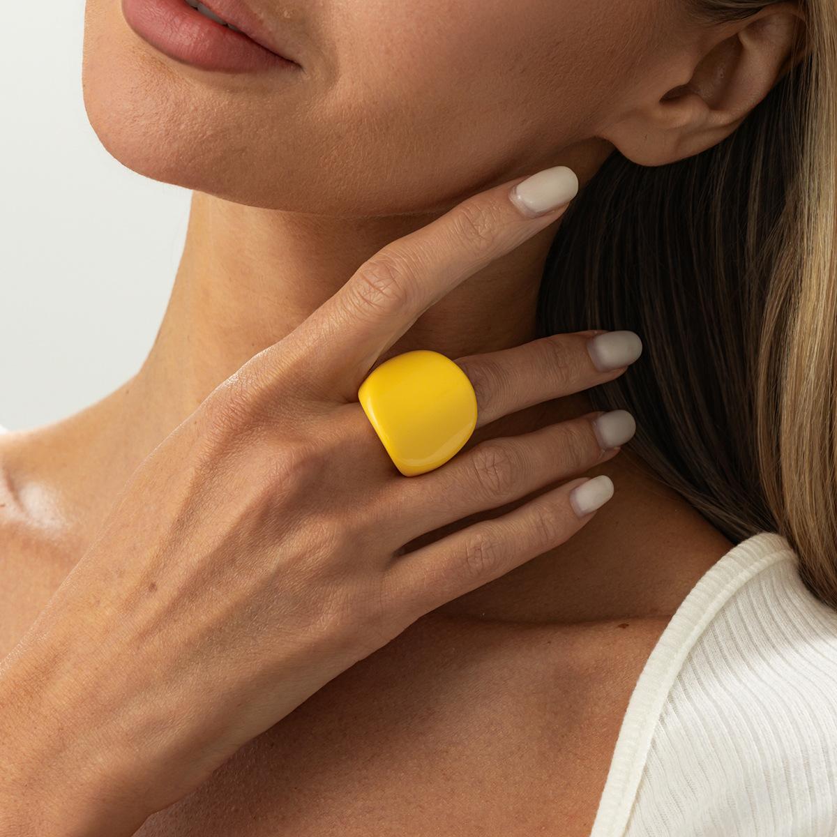 

Ins Креативное Классическое Кольцо из Смолы Конфетного Цвета Преувеличенные Геометрические Модные Кольца для Женщин Повседневные Аксессуары Подходящие Ручные Украшения жёлтый