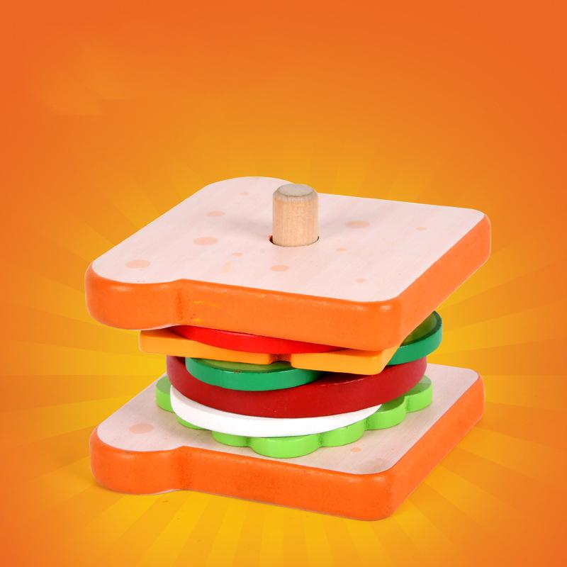 

Имитация деревянного гамбургера и сэндвича с картофелем фри в сочетании со строительными блоками, вырезанными и играемыми с семейными игрушками 2