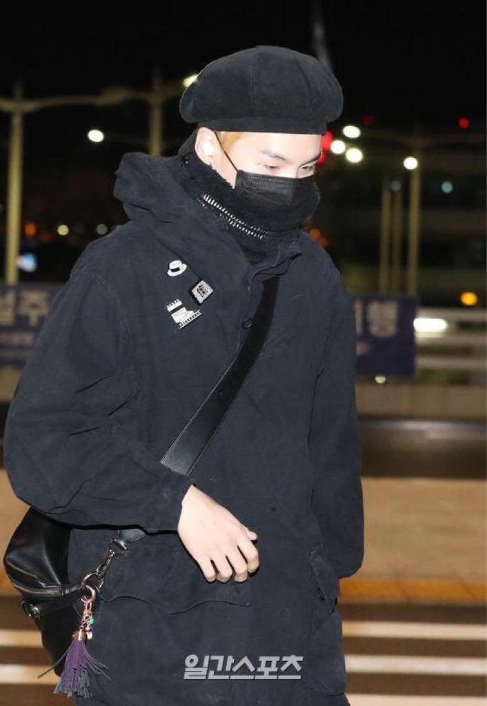 [USED] BTS Starbucks Collaboration Keychain Keyring Yoongi